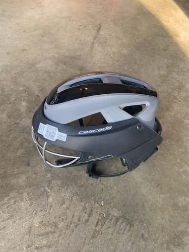Black & Grey Cascade LX Women’s Helmet