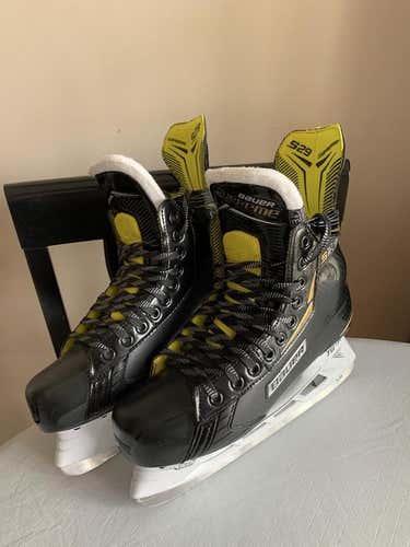 Senior Used Bauer Supreme S29 Hockey Skates Extra Wide Width Size 8.5