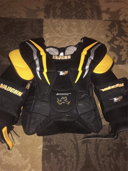 Senior Large Vaughn Velocity V7 XF Pro Carbon Chest and Arm Protector Goalie Chest Protector