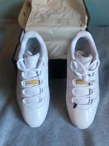 White Men's Size 12 (Women's 13) Nike Golf Shoes