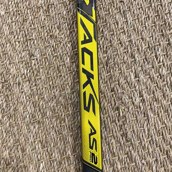 Senior Right Handed Super Tacks AS2 Pro Mid Pattern Pro Stock Hockey Stick