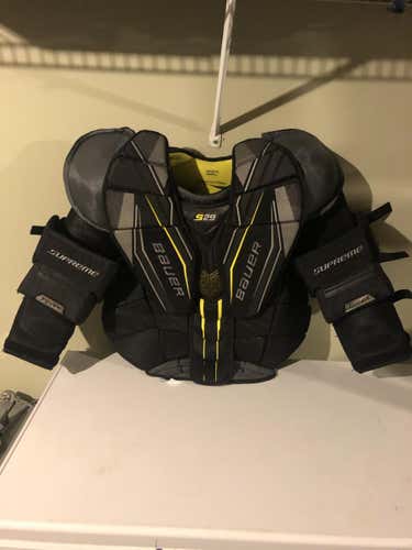 New Senior Small Bauer S29 Goalie Chest Protector