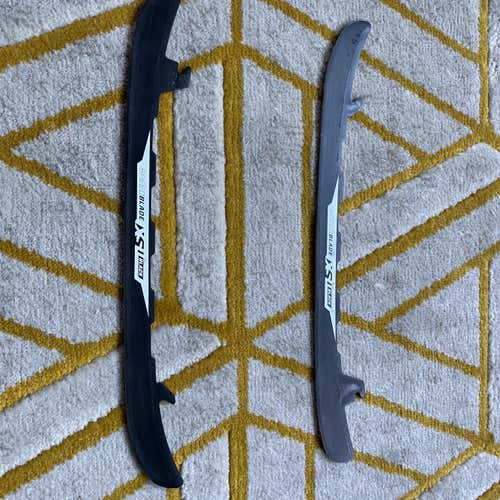 Used CCM XS 271 mm Black