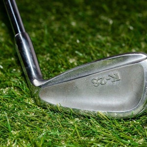 Wilson 	K-28 	8 Iron 	Right Handed	35.5"	Steel 	Stiff 	New Grip