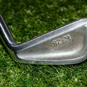 Wilson 	K-28 	6 Iron 	Right Handed	36.5"	Steel 	Stiff 	New Grip