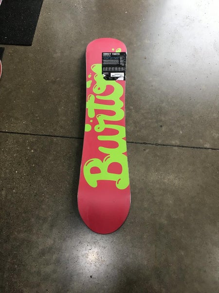 Used Burton Sweet Tooth 136 Cm Snowboard Girls Boards