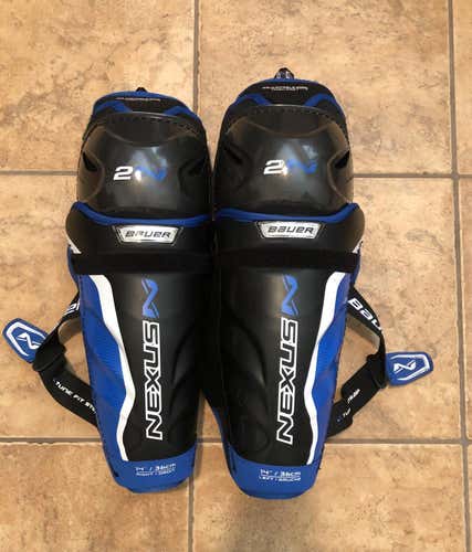 Senior Bauer Nexus 2N 14" Shin Pads
