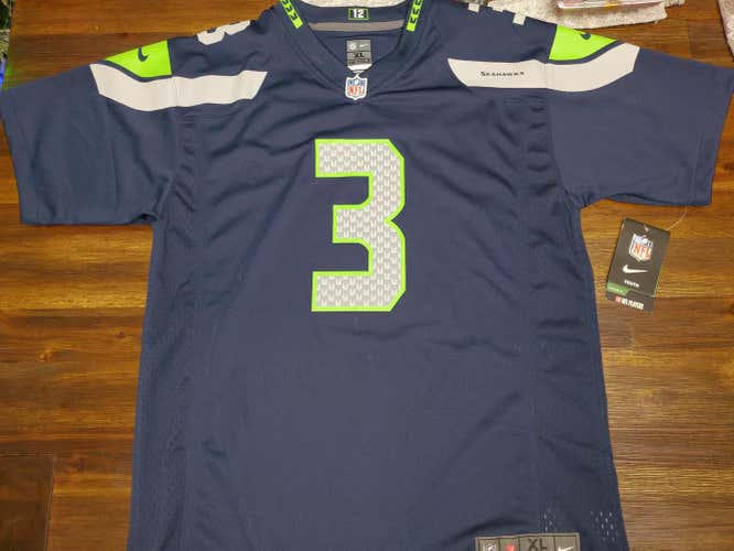 Russell Wilson nike jersey youth XL