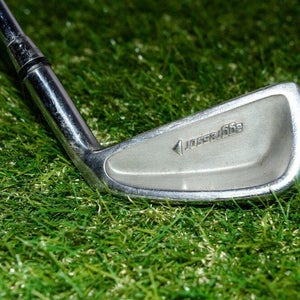 Wilson	Aggressor	3 Iron	Right Handed	38.5"	Steel	Stiff	New Grip