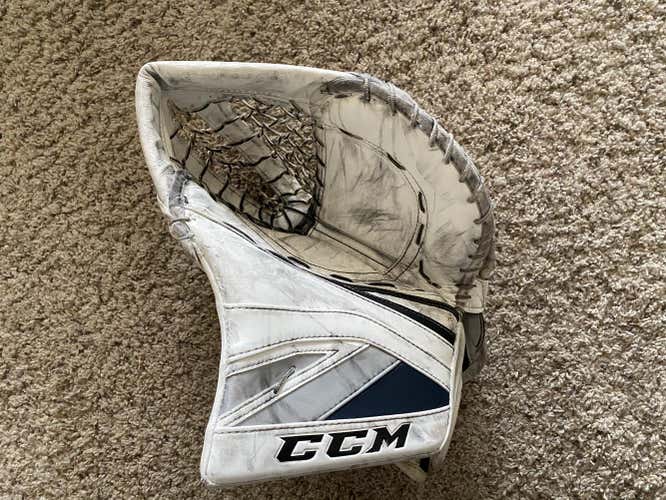 White Used Senior CCM Regular Premier II Pro