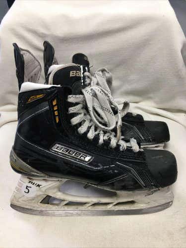 Junior Size 5 Bauer Supreme MX3 Ice Hockey Skates