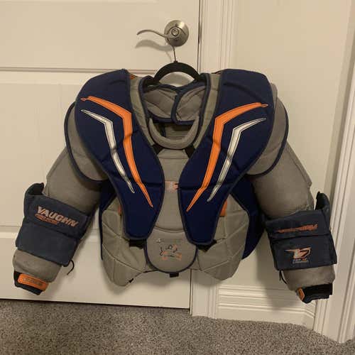 Senior Large Vaughn Velocity V7 XF Pro Carbon Chest and Arm Protector  Goalie Chest Protector