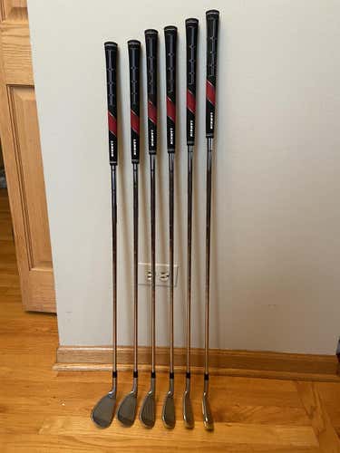 Mizuno men's JPX 919 Hot Metal Pro, 6 thru GW, RH, KBS Tour 90 R Flex Steel , Lamkin TS1 Mid Grip