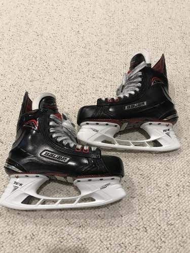 Brand New Senior Bauer Vapor 1X Hockey Skates Size 6.5 D Width No Steel