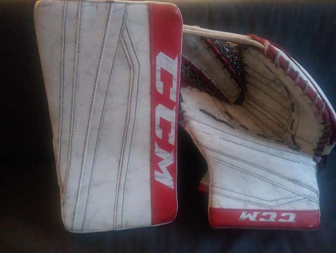 Red Used Senior CCM Regular Extreme Flex II 860