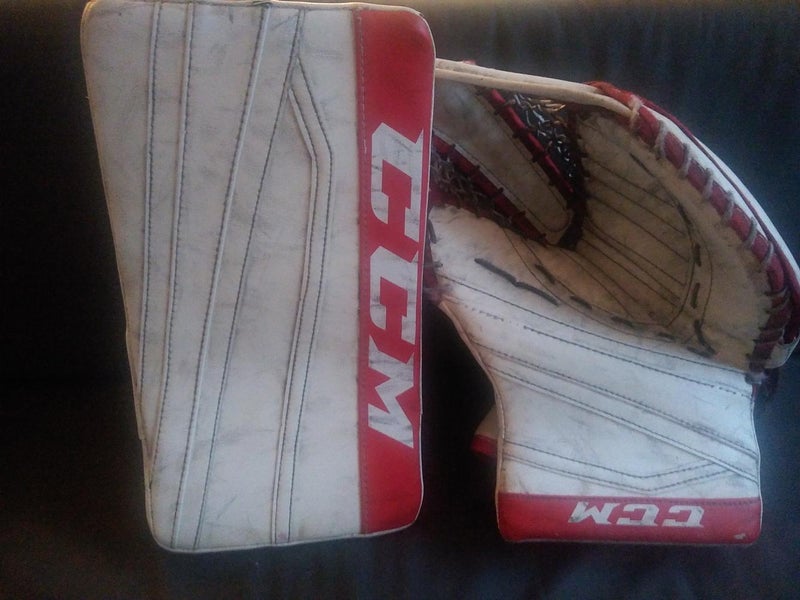 Red Used Senior CCM Regular Extreme Flex II 860
