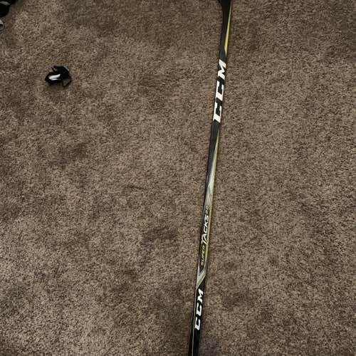 Senior Right Handed Super Tacks 2.0 Toe Pattern Pro Stock Hockey Stick