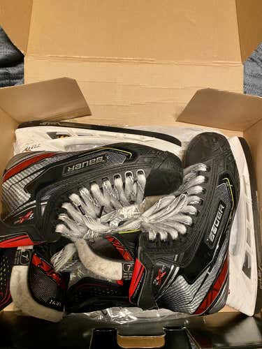Bauer Vapor 2X Pro Hockey Skates Sr. Size 7D
