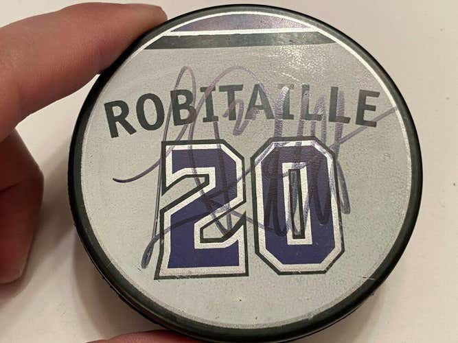 LUC ROBITAILLE 500th Goal Los Angeles Kings AUTOGRAPHED Signed NHL Hockey Puck