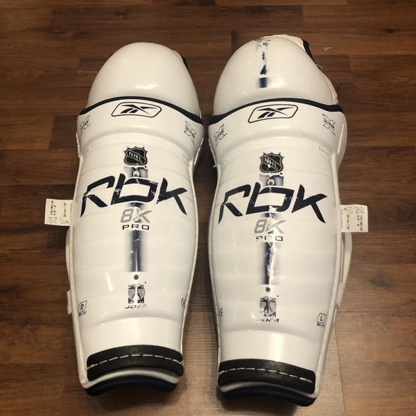 SENIOR REEBOK 8KPRO 15" PRO STOCK SHIN PADS