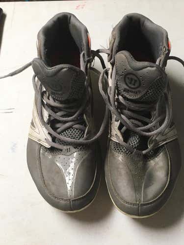 Gray Used Men's Adult Size 10 (Women's 11) Molded Cleats Warrior