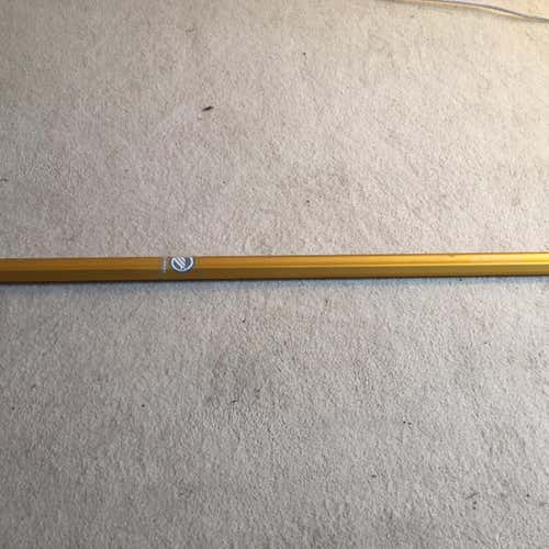 New Maverik Apollo Shaft In Gold