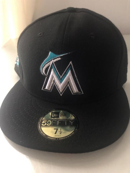 Black Adult 7 1/2 New Era Hat