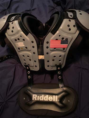 Used Medium Gear Pro Tec Shoulder Pads
