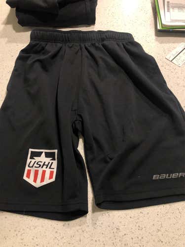 Black Adult Medium Bauer Shorts USHL