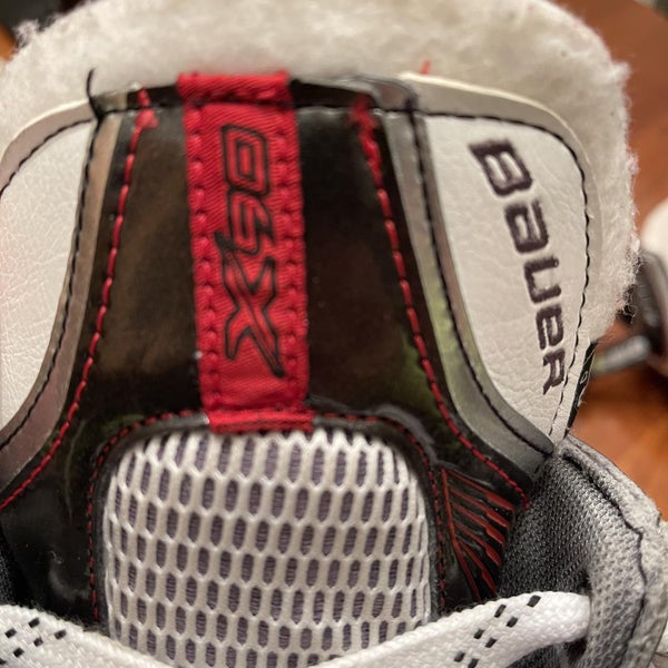 Senior Bauer Vapor X90 Regular Width Size 9.5 Hockey Skates