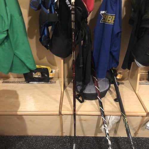 Senior Right Handed 1x lite Toe Pattern Hockey Stick