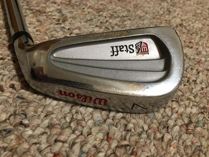 Wilson Staff R. Mendralla 7 Iron
