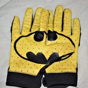 Batman Youth Football Gloves