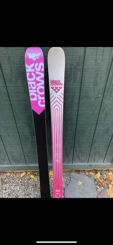 New Women's 2019 Black Crows Camox Birdie Skis Without Bindings