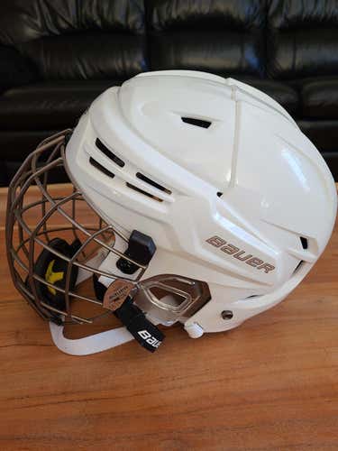 White New Large Bauer Re-Akt Helmet Combo