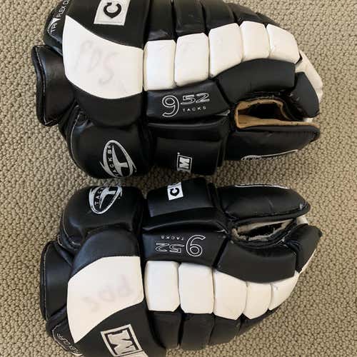 Black Senior CCM Tacks 952 14"  Gloves