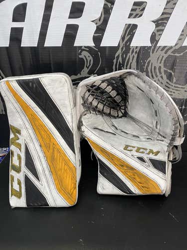 Used Senior CCM Extreme Flex 4 Gloves