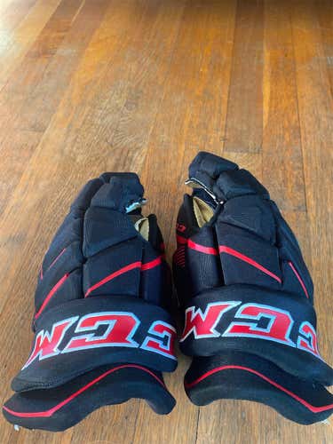 Black Senior CCM JetSpeed FT370 13" Gloves *Great Condition*