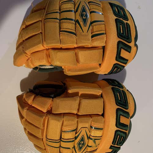 Gold Senior Bauer Nexus Pro 13" Pro Stock Gloves