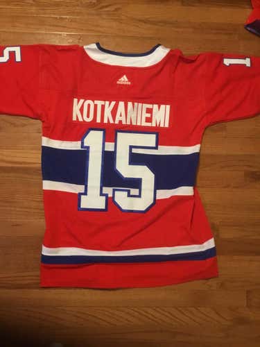 New Jesperi Kotkaniemi Montreal Canadiens Home Jersey! Size 50/M
