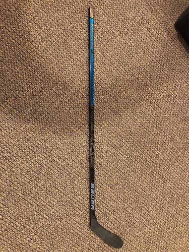Senior Left Hand Nexus 2N Pro Toe Pattern  Hockey Stick
