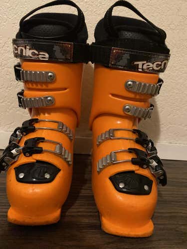 Used Kid's Tecnica Racing Cochise Jr Ski Boots