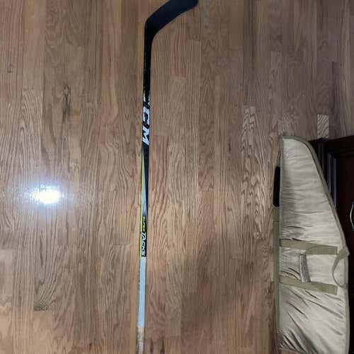 Senior Right Handed Super Tacks 2.0 Mid Pattern Pro Stock Hockey Stick