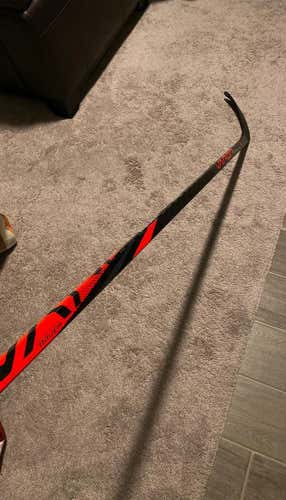 Bauer Vapor ADV Hockey Stick, RH, P28, 82 Flex, Pro Stock
