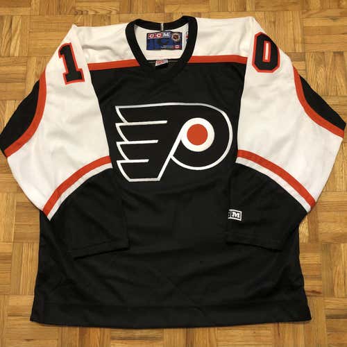 John LeClair Philadelphia Flyers CCM Size Large Jersey