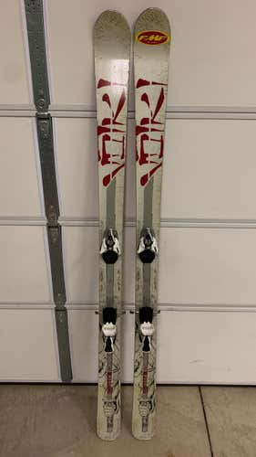 Used Men's Volkl Mantra Skis 184 With Bindings Max Din 12