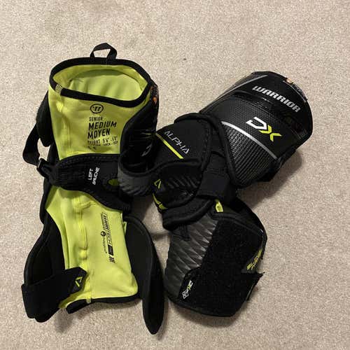 Senior Medium Warrior Alpha DX Pro Elbow Pads