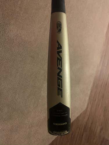 Used Kid Pitch (9YO-13YO) USSSA Certified 2019 AXE Composite Avenge Bat (-10) 20 oz 30"