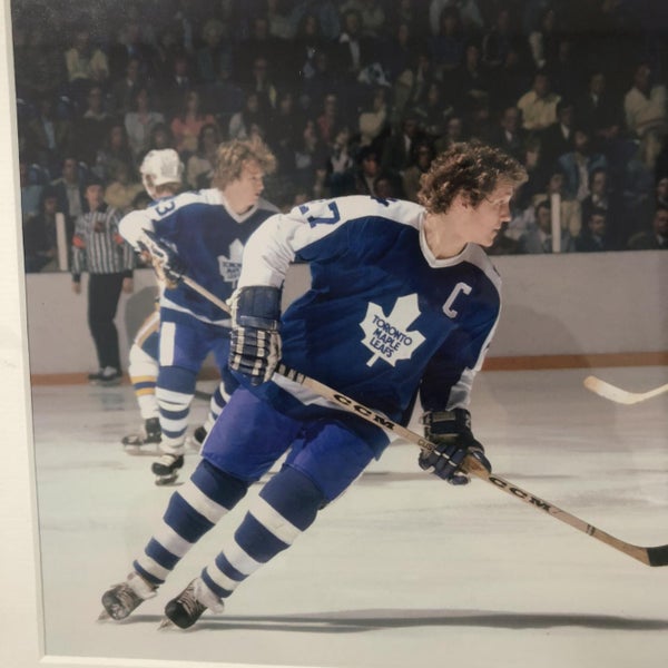 Darryl Sittler Signed Framed Toronto Maple Leafs Blue Jersey with