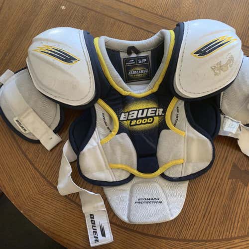 Senior Small Bauer Shoulder Pads